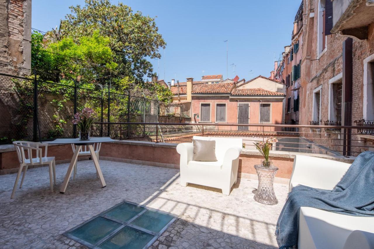 Palace Canal View By Wonderful Italy البندقية المظهر الخارجي الصورة