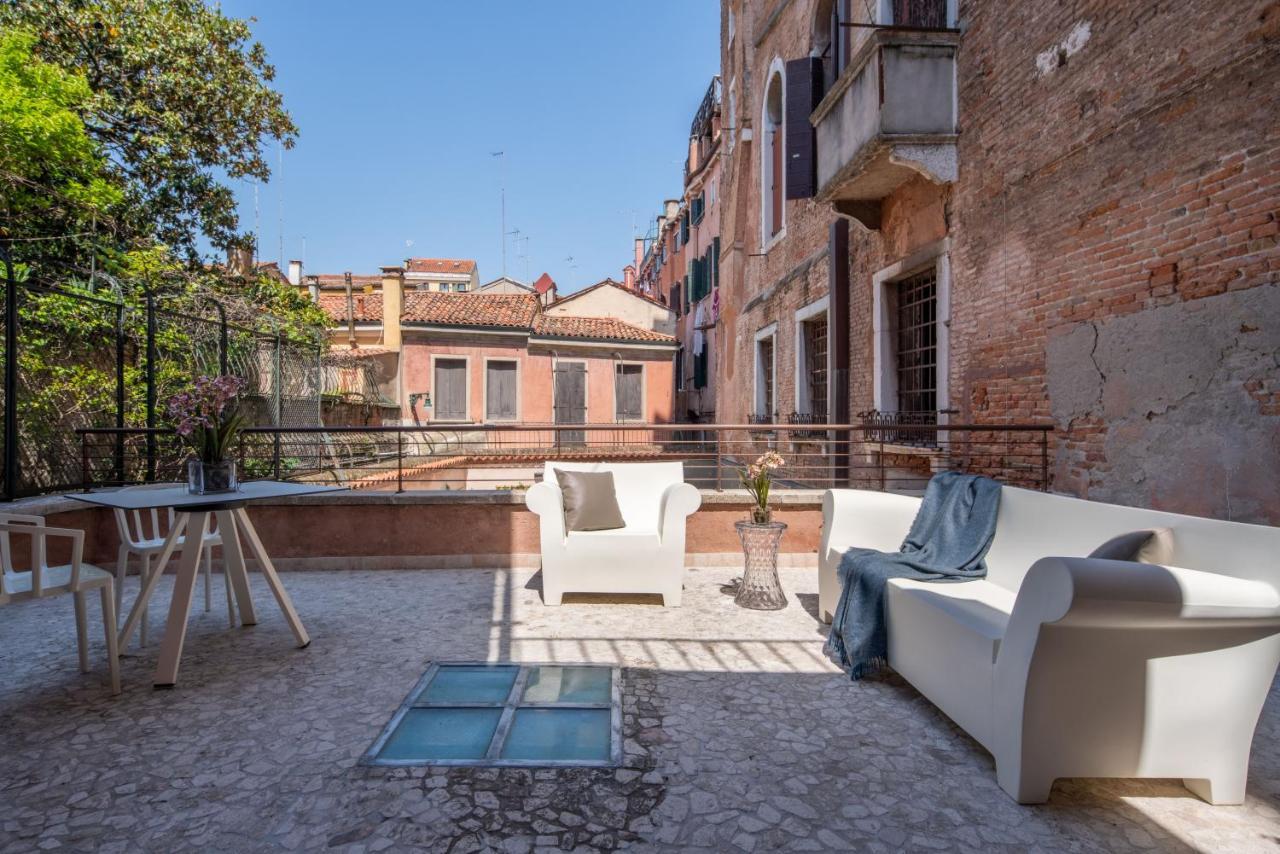 Palace Canal View By Wonderful Italy البندقية المظهر الخارجي الصورة